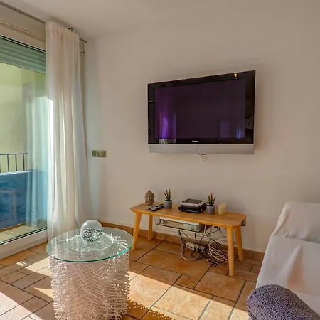 La Marina Sea Front By Hello Homes Διαμέρισμα