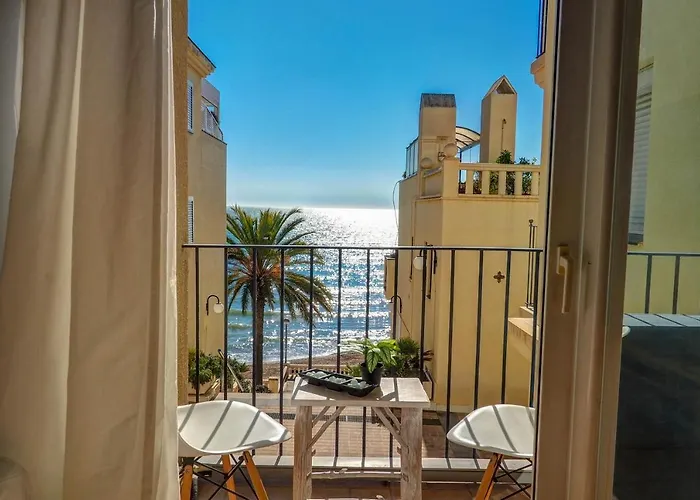 La Marina Sea Front By Hello Homes 锡切斯