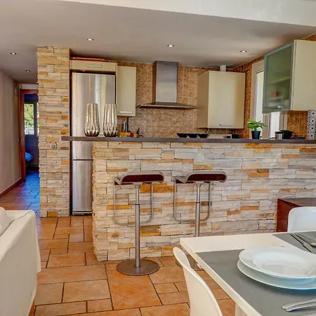 La Marina Sea Front By Hello Homes 锡切斯